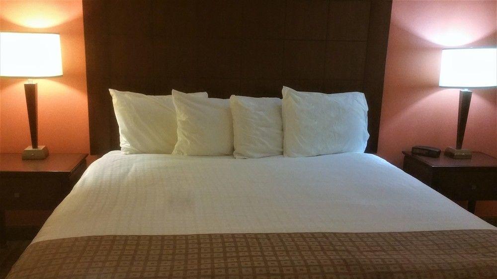 Best Value Inn & Suites Паррі-Саунд Екстер'єр фото