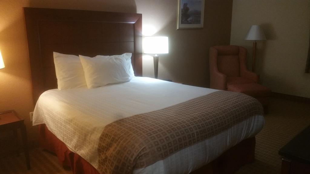 Best Value Inn & Suites Паррі-Саунд Екстер'єр фото